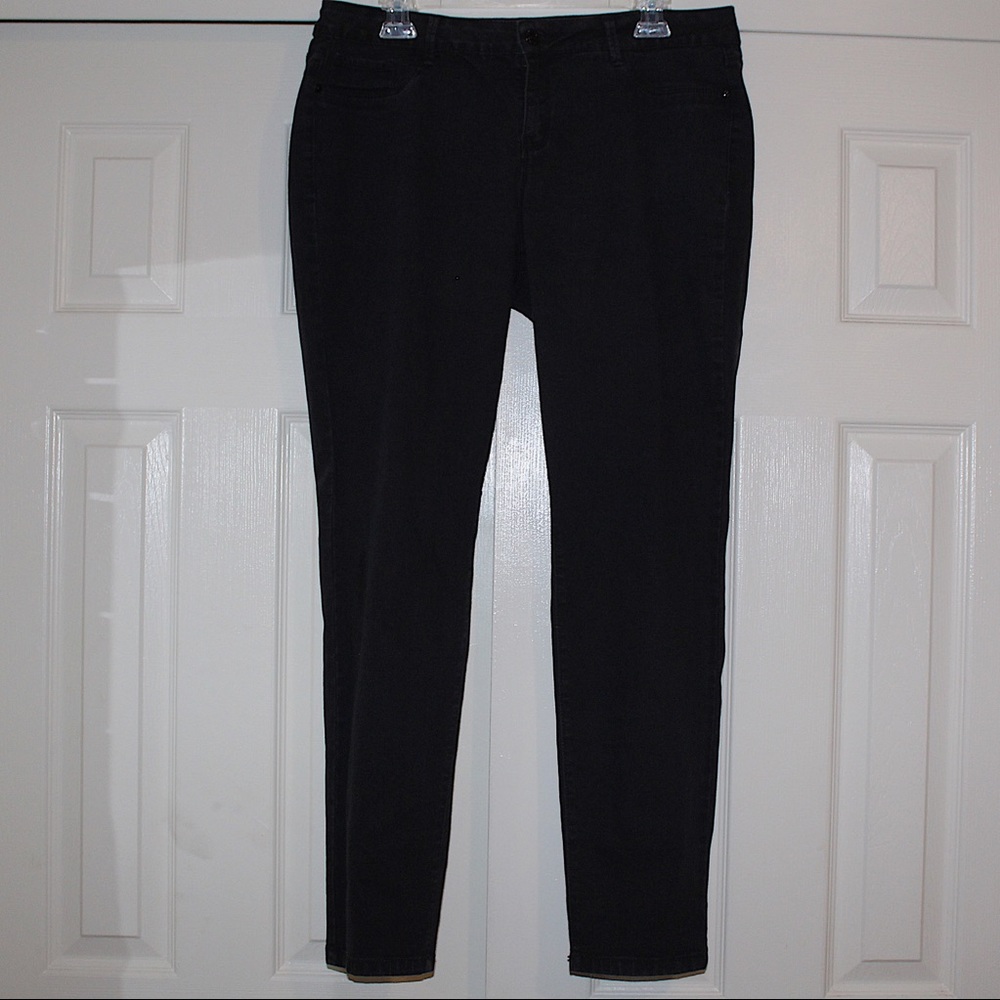 Black L.E.I Jeans